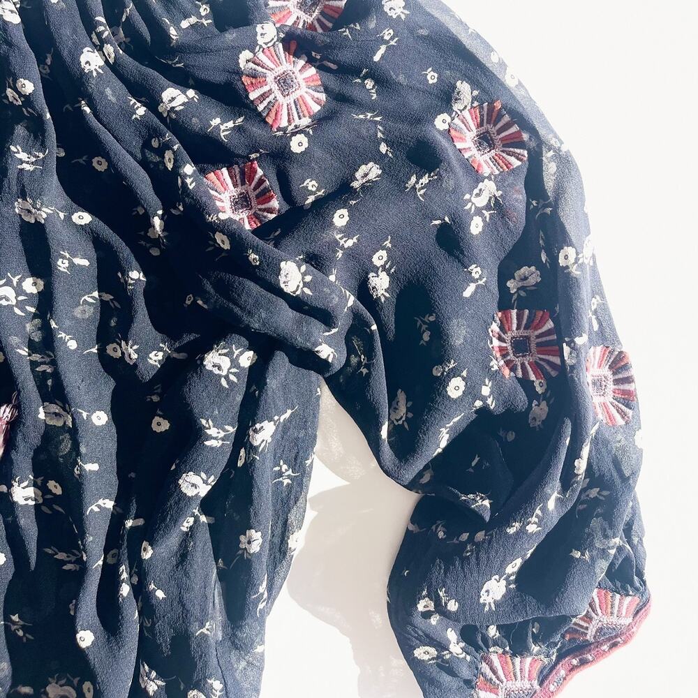 Ulna Johnson Lida Floral Sheer Georgette Rare Embroidered Silk Blouse Size 6 - Picture 4 of 9